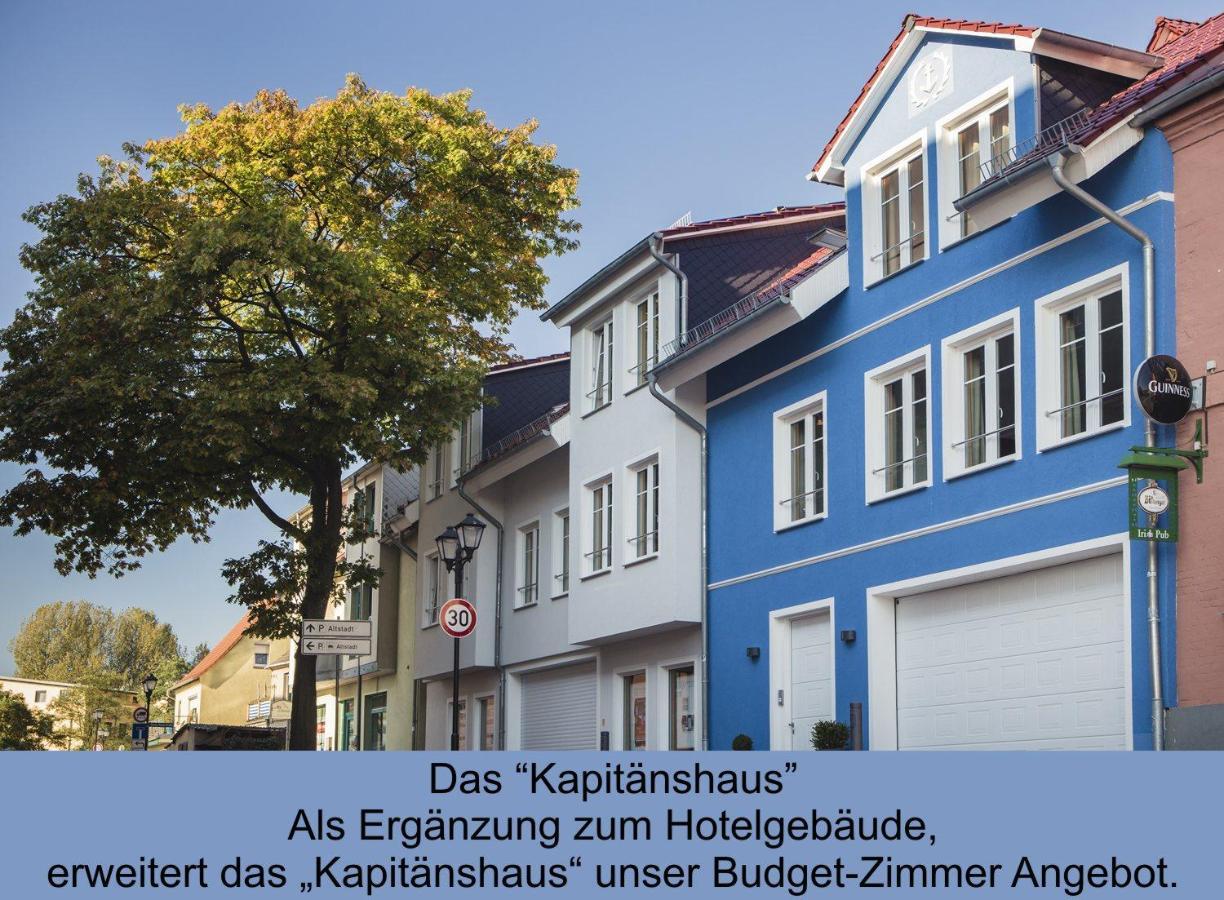 Hotel Am Yachthafen Waren (Mueritz) Exterior foto